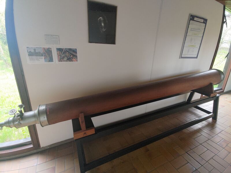File:Schroeder-refractor.jpg